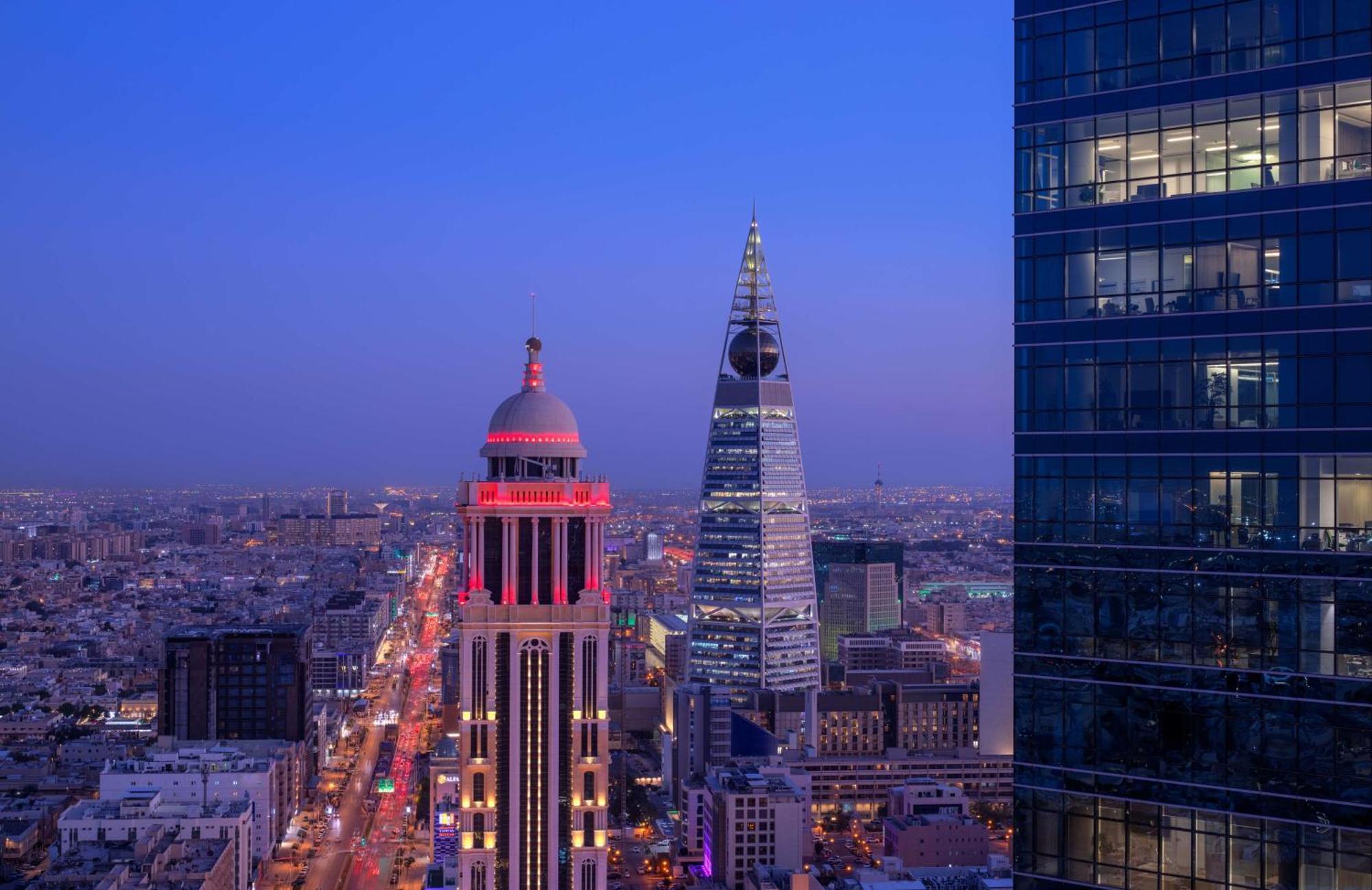 Hyatt Regency Riyadh Olaya Exteriér fotografie Riyadh skyline