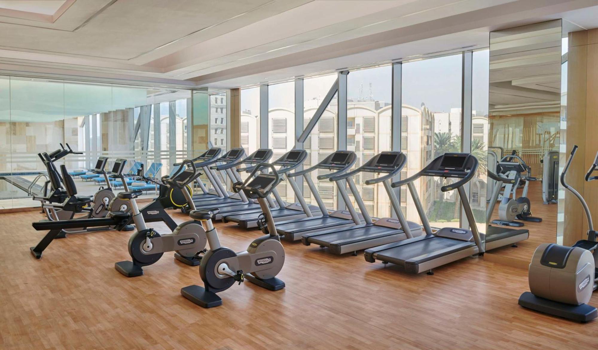 Hyatt Regency Riyadh Olaya Exteriér fotografie A gym at the Jumeirah Beach Hotel
